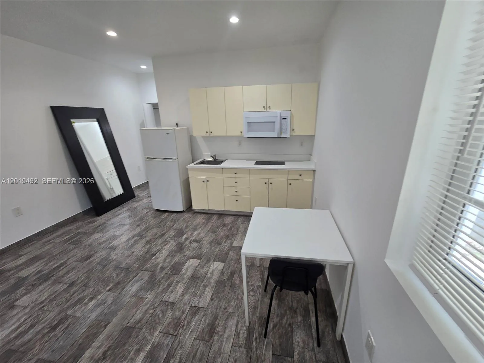 1345 Pennsylvania Ave # 2A, Miami Beach, FL 33139 photo 2