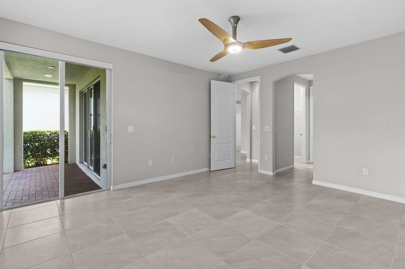 5319 Falcon Trail, Davie, FL 33314 photo 13