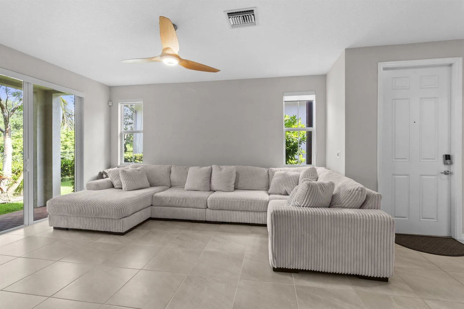 5319 Falcon Trail, Davie, FL 33314 photo 8