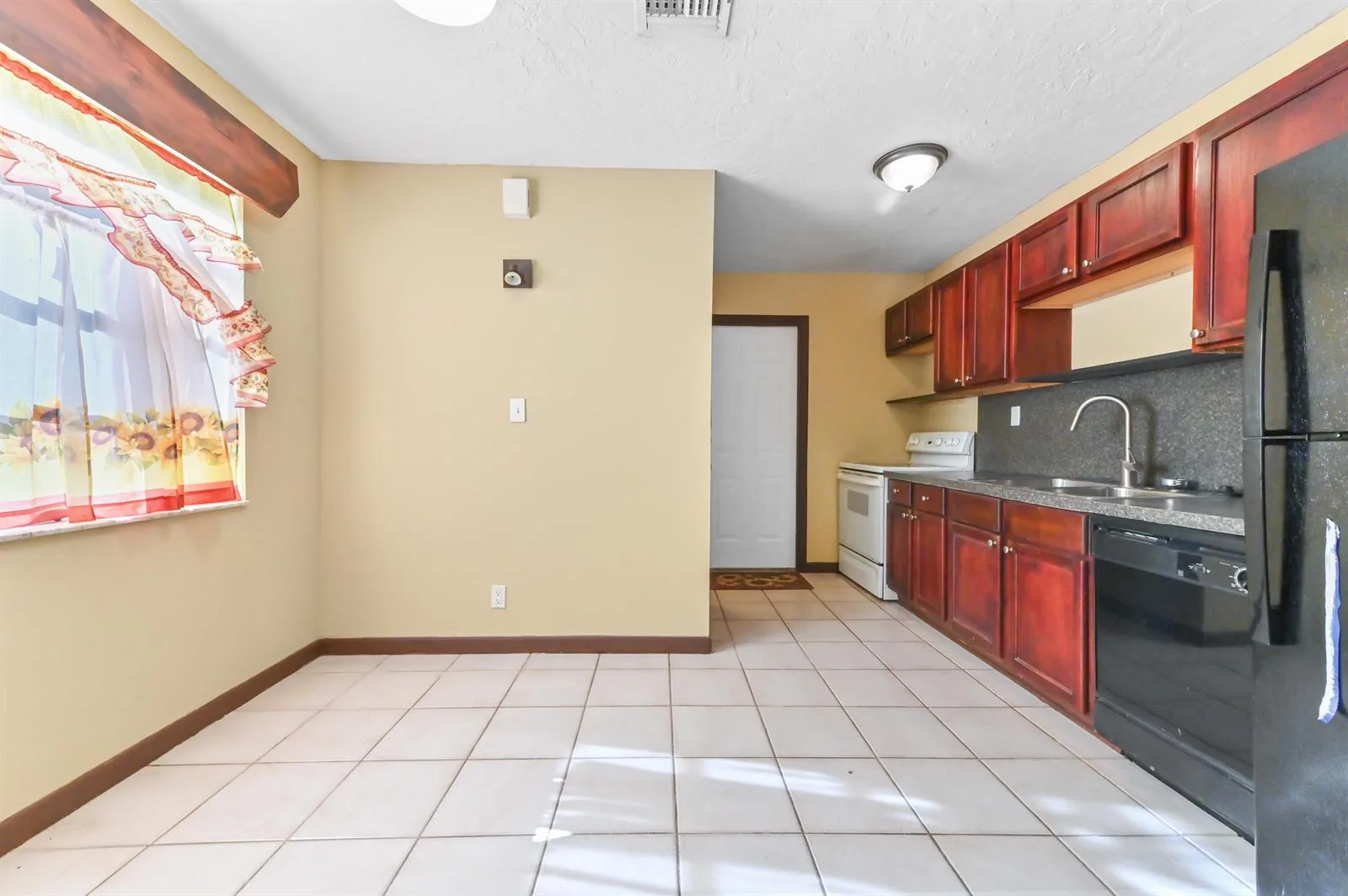 811 32nd Street, West Palm Beach, FL 33407 photo 5