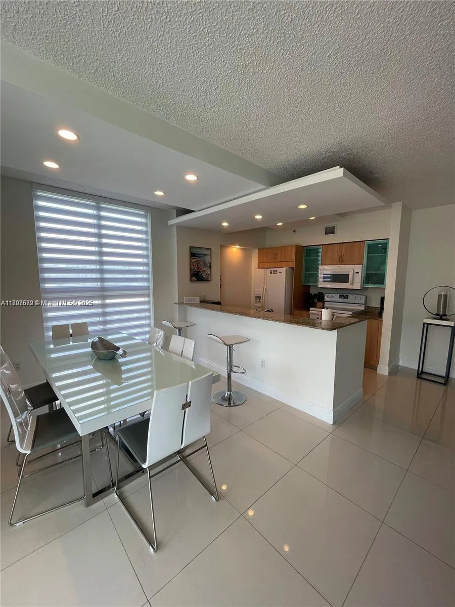 17555 Atlantic Blvd # 702, Sunny Isles Beach, FL 33160 photo 4