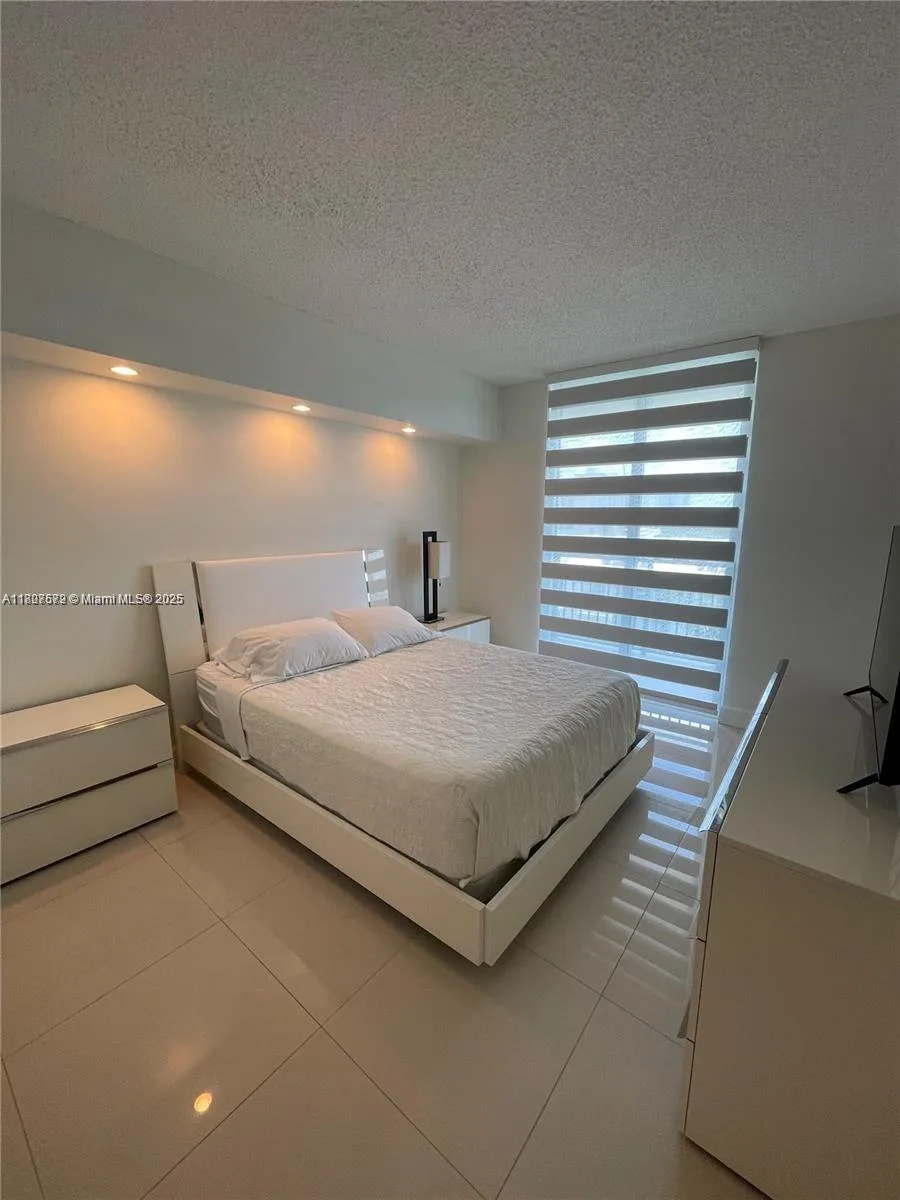 17555 Atlantic Blvd # 702, Sunny Isles Beach, FL 33160 photo 7