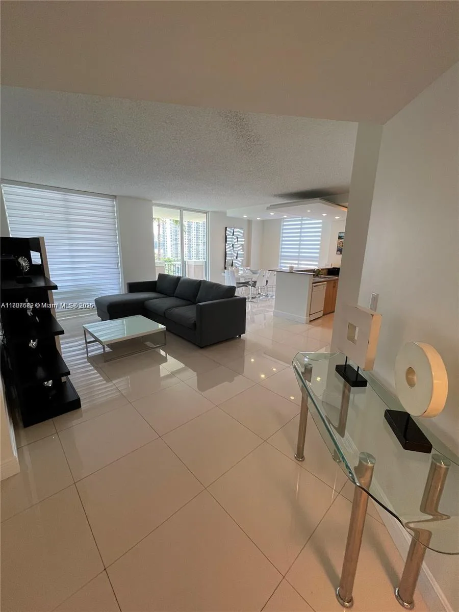 17555 Atlantic Blvd # 702, Sunny Isles Beach, FL 33160 photo 9