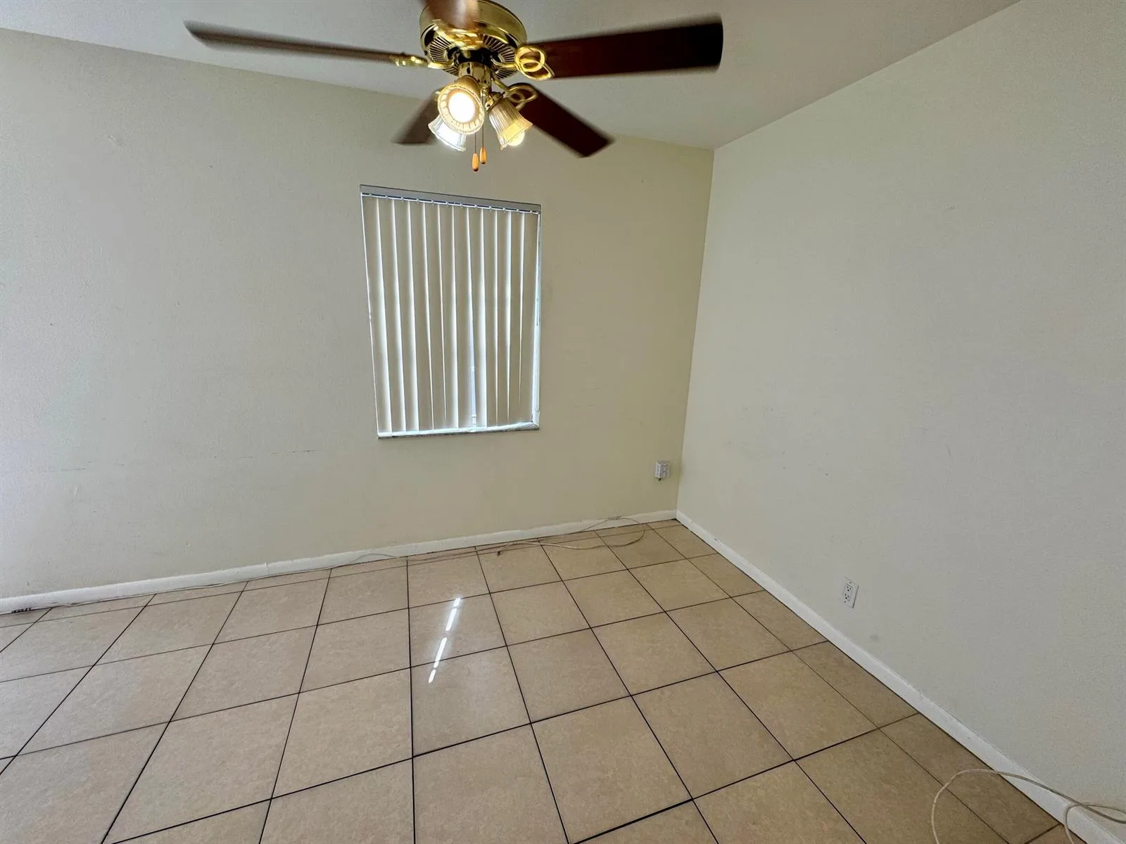 8028 SW 17th Place, Davie, FL 33324 photo 4