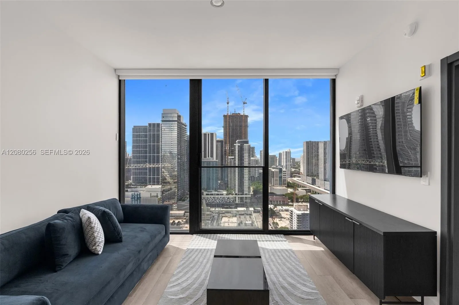 20 NE 11th St # Executive 09, Miami, FL 33132 photo 11