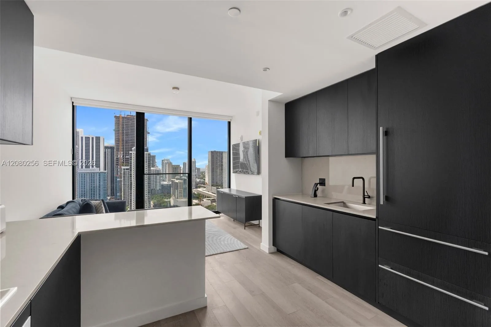 20 NE 11th St # Executive 09, Miami, FL 33132 photo 5