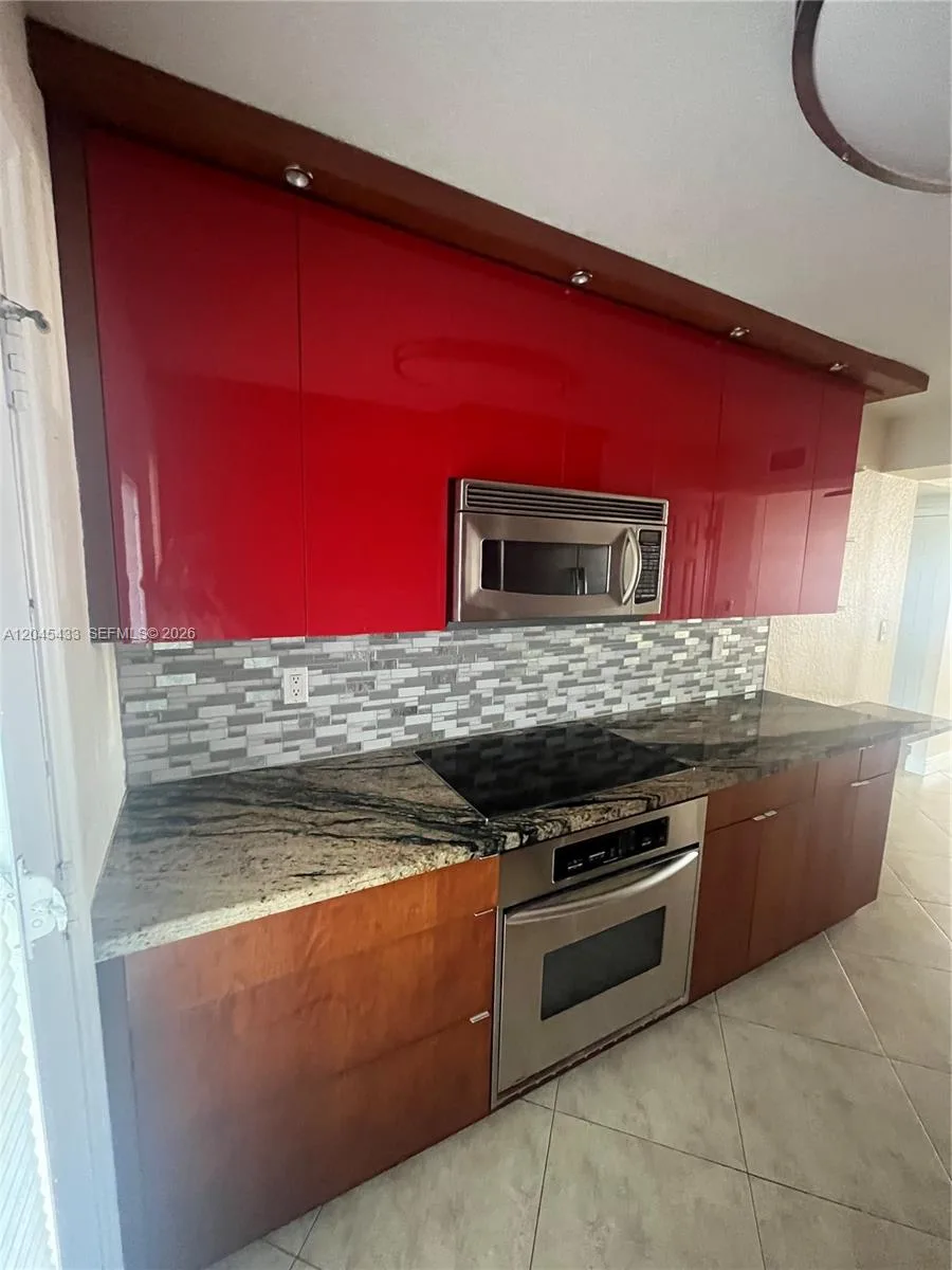 3923 NE 166th St # N-106, North Miami Beach, FL 33160 photo 2