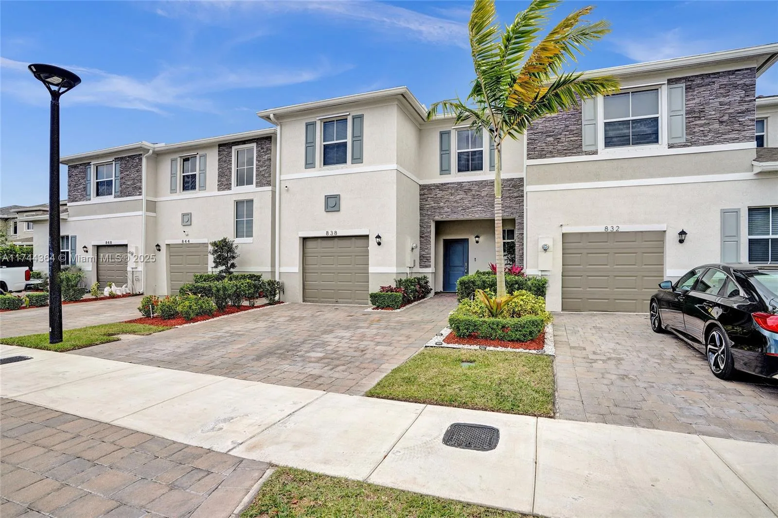 838 SE 17th St, Homestead, FL 33034 photo 4