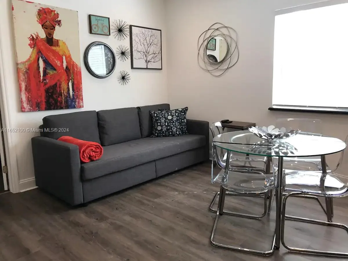2615 Collins Ave # 24, Miami Beach, FL 33140 photo 2