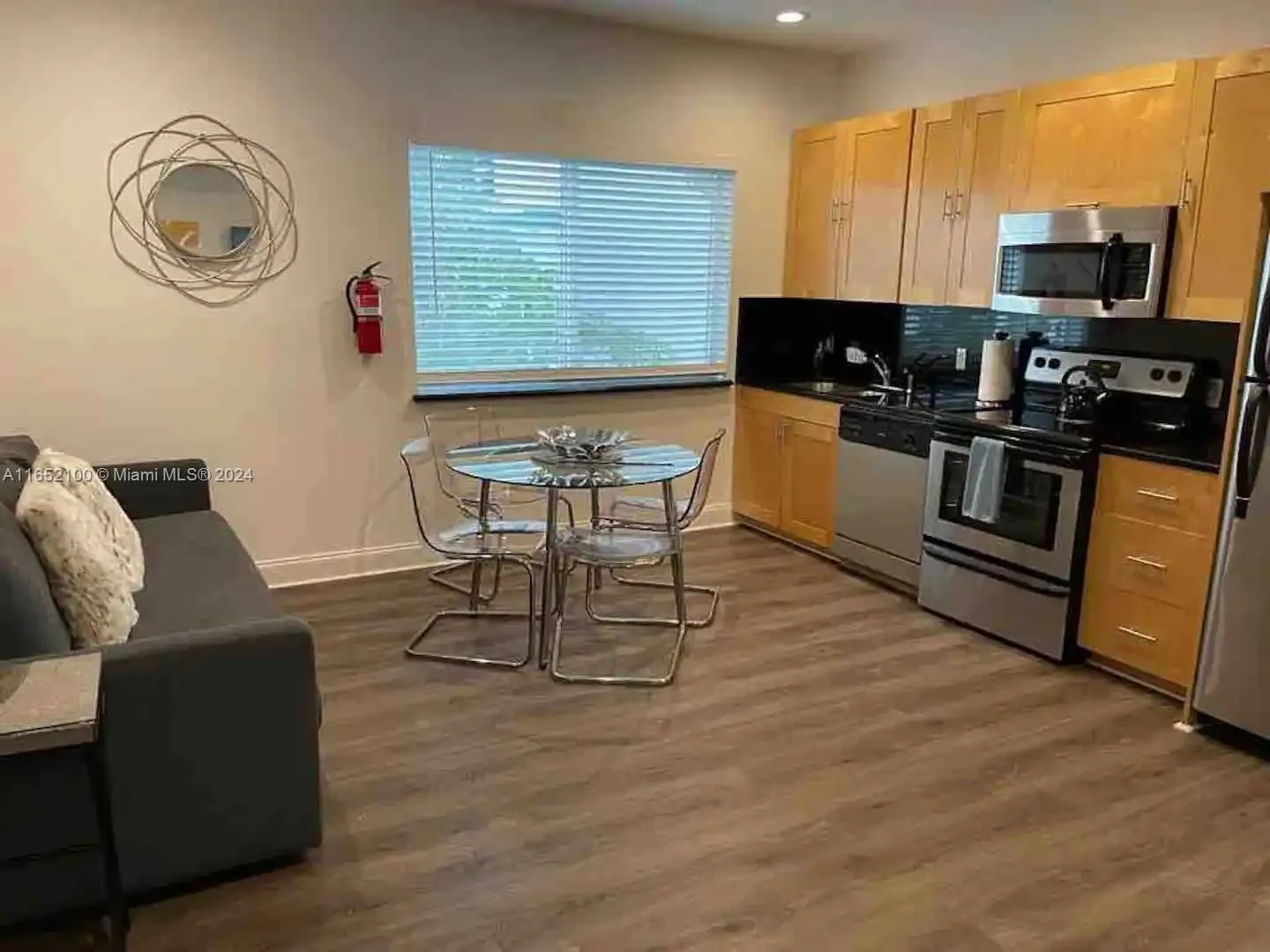 2615 Collins Ave # 24, Miami Beach, FL 33140 photo 9