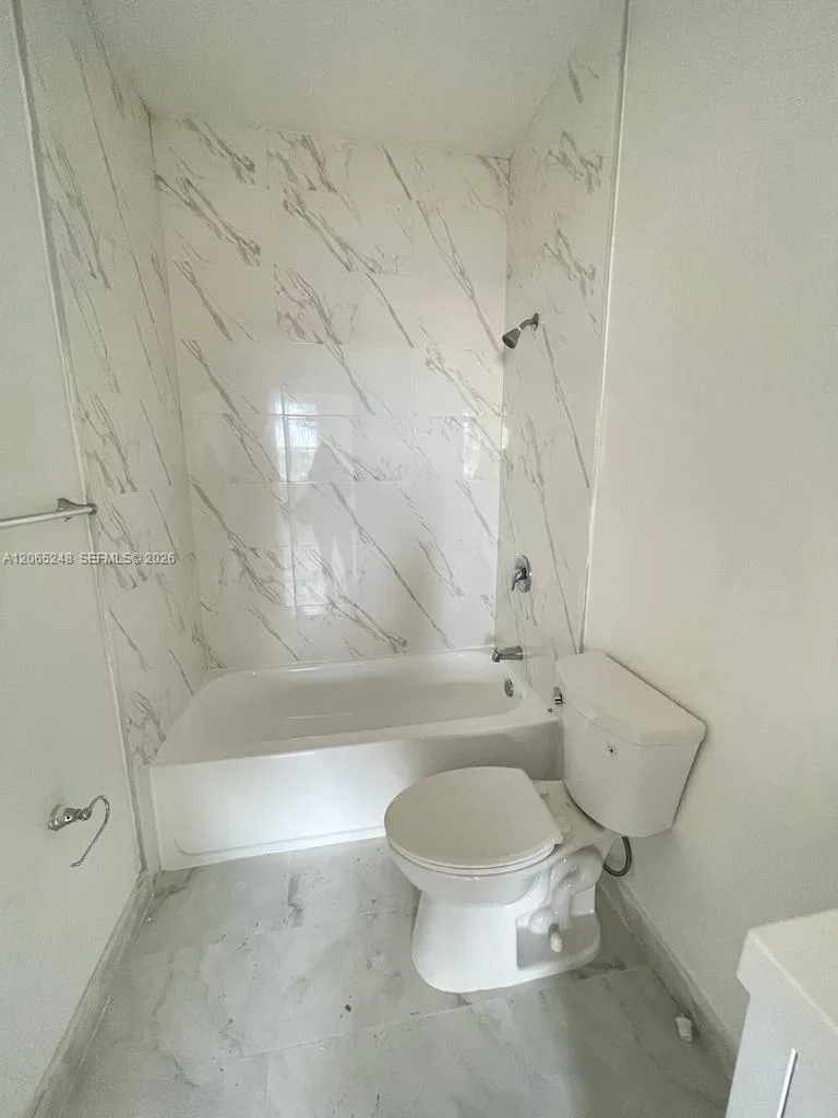 2903 SE 17th Ave # 206, Homestead, FL 33035 photo 8
