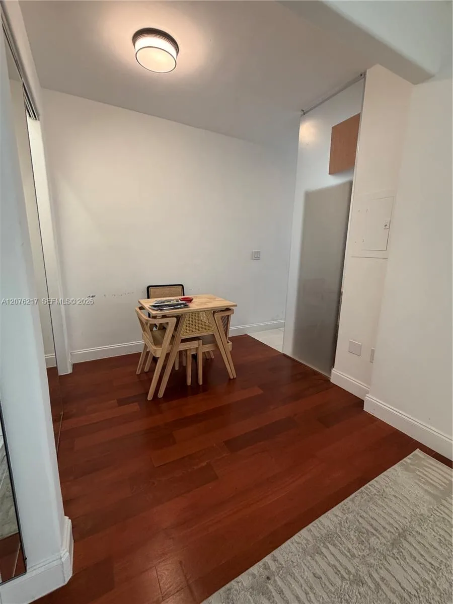 526 15th St # 12, Miami Beach, FL 33139 photo 10