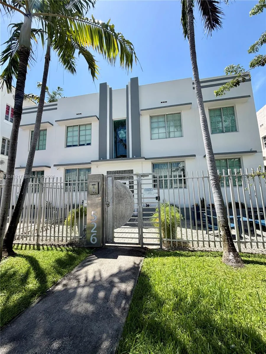 526 15th St # 12, Miami Beach, FL 33139 photo 12
