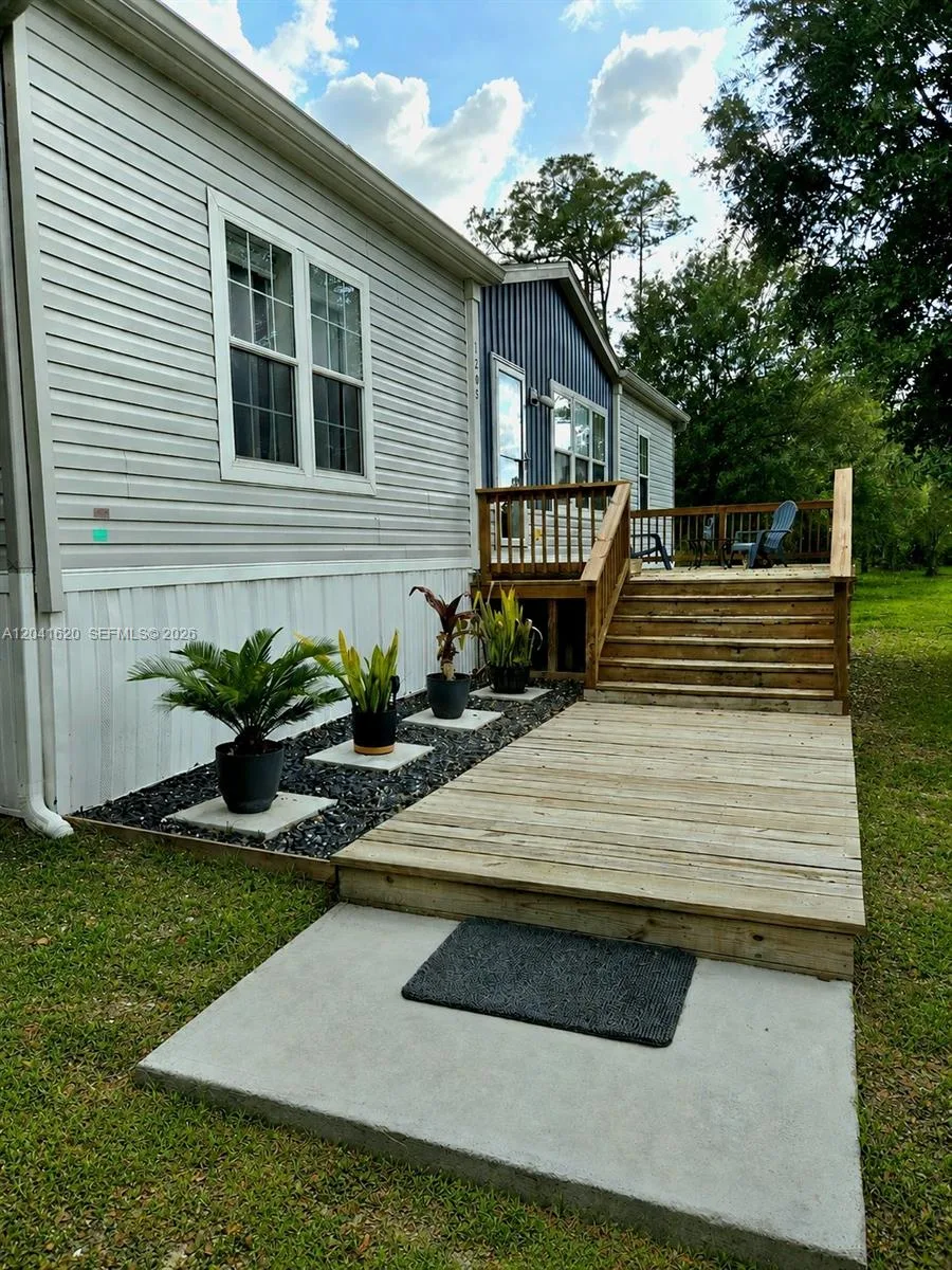1205 Otter Ave, Other City - In The State Of Florida, FL 33440 photo 2