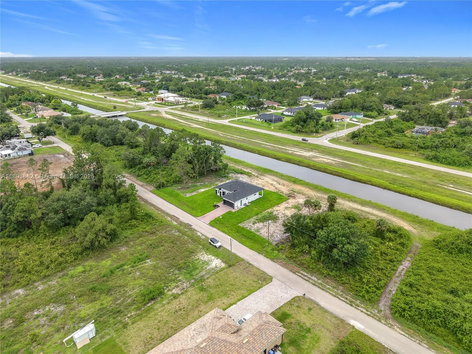 1713 N Lee Ave, Lehigh Acres, FL 33972 photo 3