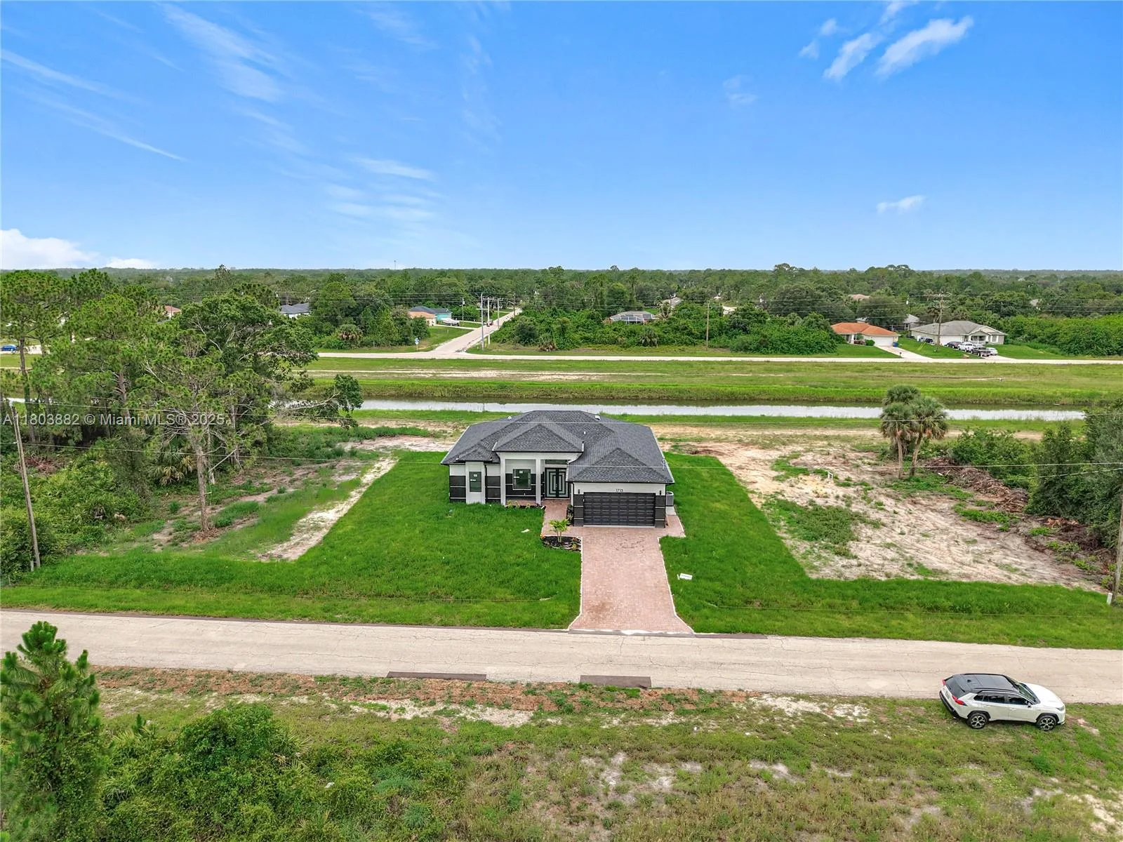 1713 N Lee Ave, Lehigh Acres, FL 33972 photo 4