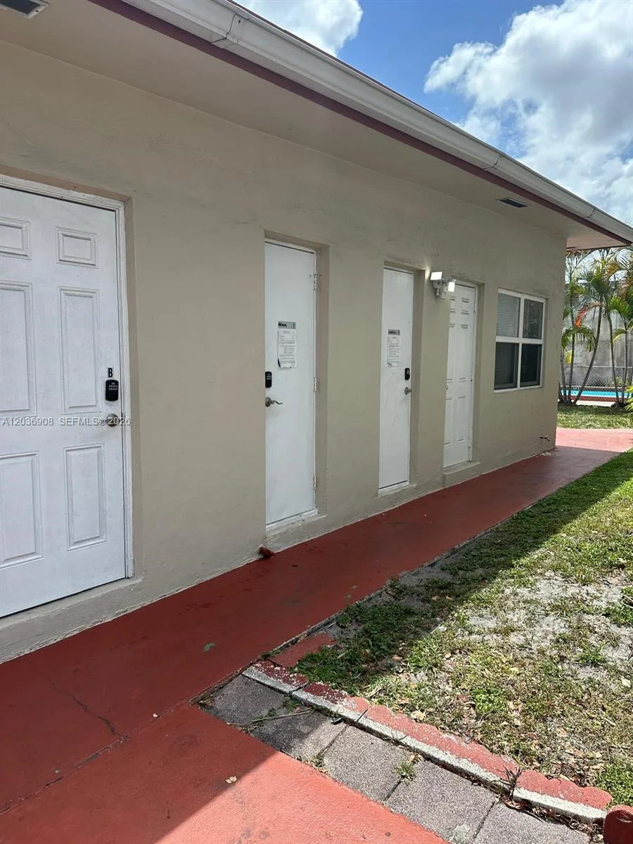 2916 Funston St # 47A, Hollywood, FL 33020