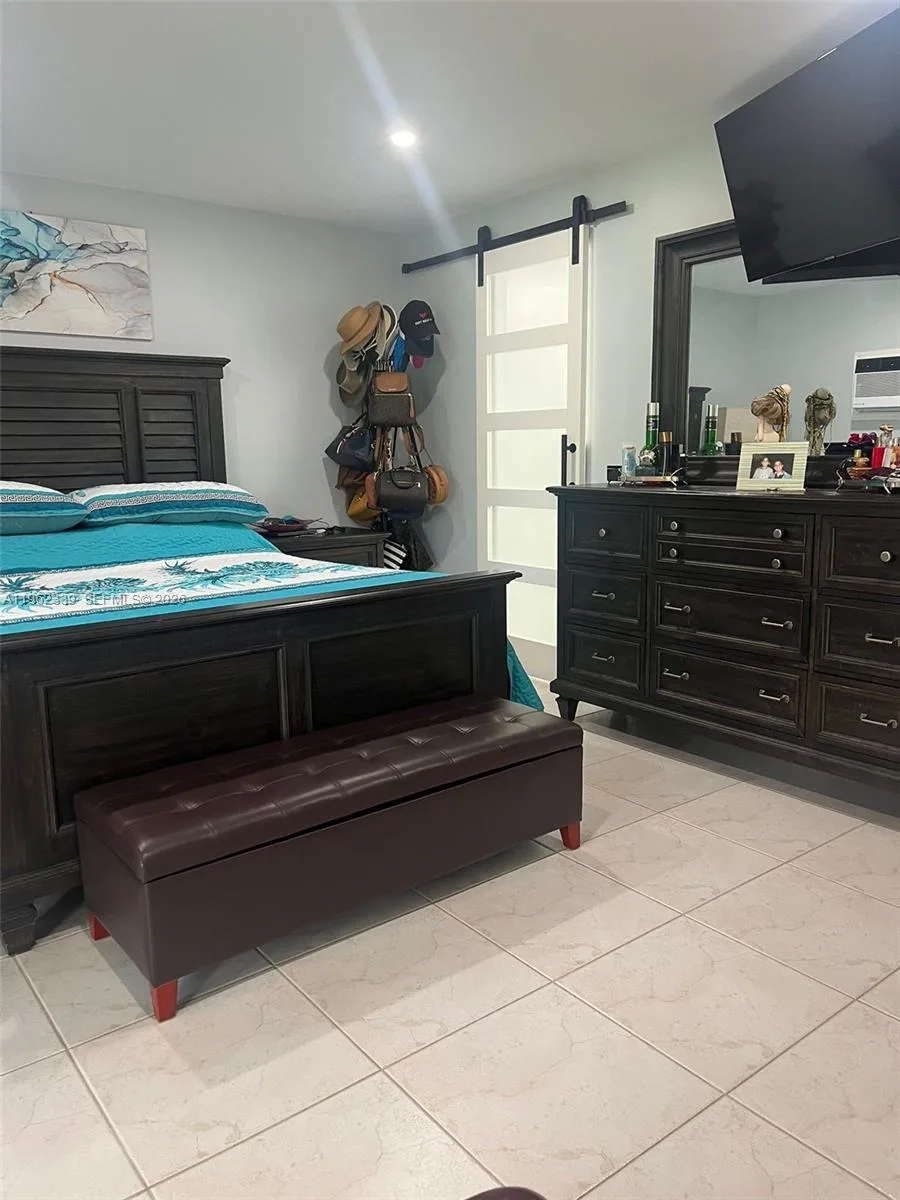 35 Camden # B, West Palm Beach, FL 33417 photo 11