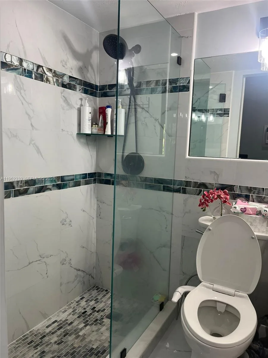 35 Camden # B, West Palm Beach, FL 33417 photo 13