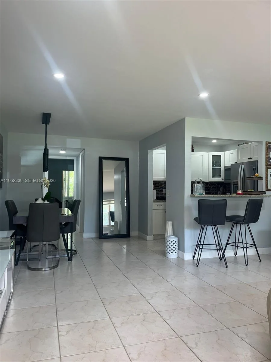 35 Camden # B, West Palm Beach, FL 33417 photo 2