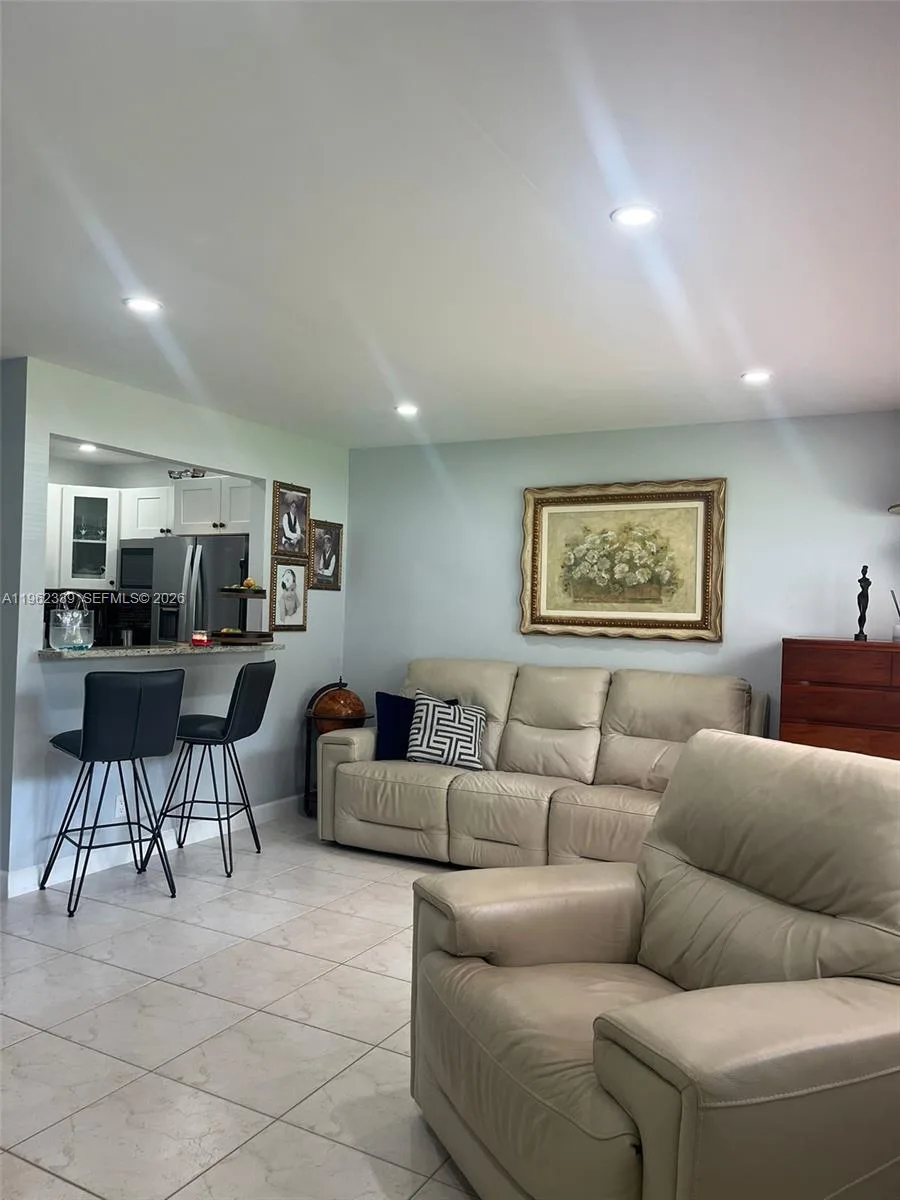 35 Camden # B, West Palm Beach, FL 33417 photo 3