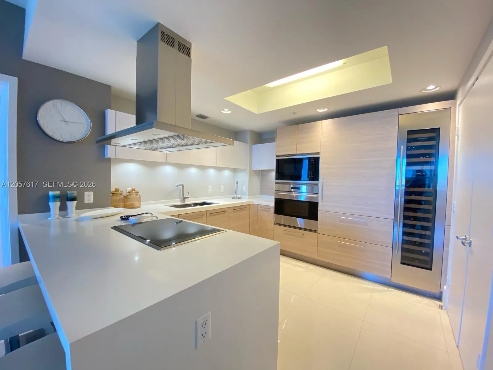 17301 Biscayne Blvd # 1808, North Miami Beach, FL 33160 photo 9