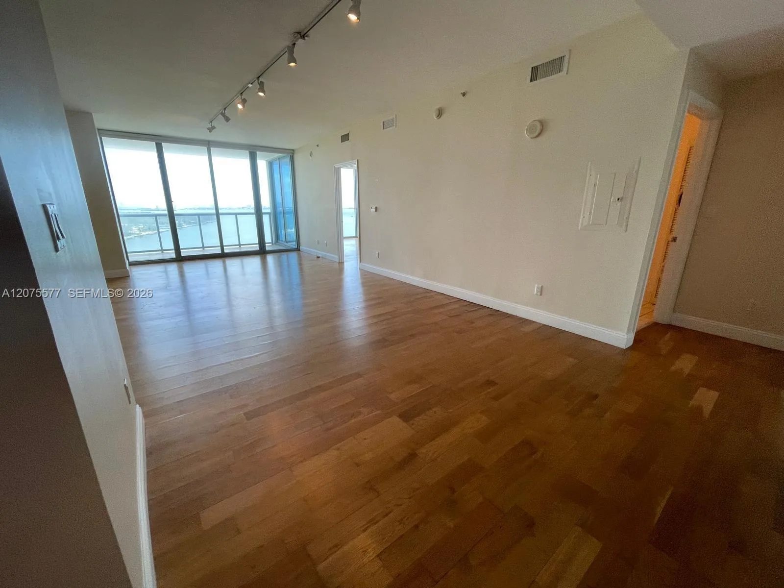 601 NE 36th St # 1209, Miami, FL 33137 photo 11