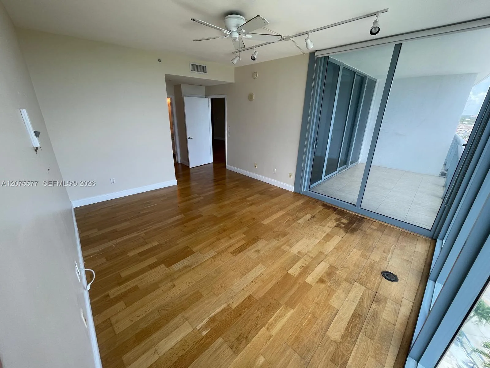 601 NE 36th St # 1209, Miami, FL 33137 photo 13