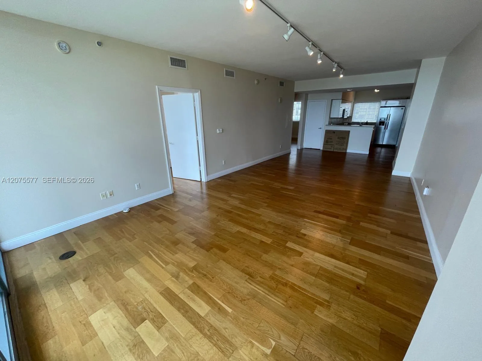 601 NE 36th St # 1209, Miami, FL 33137 photo 5