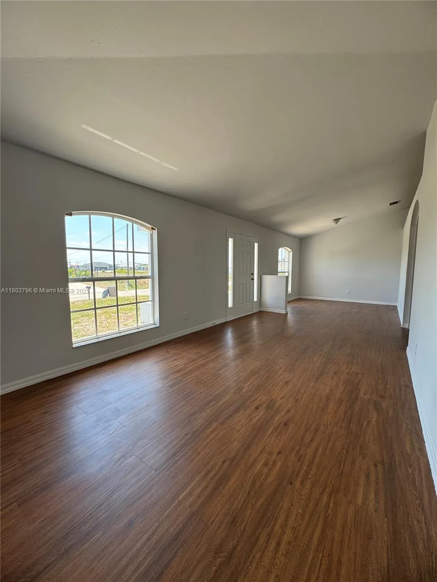 4032 25TH ST SW, Lehigh Acres, FL 33976 photo 5