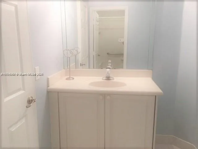 4854 NW 110th Pl, Doral, FL 33178 photo 9