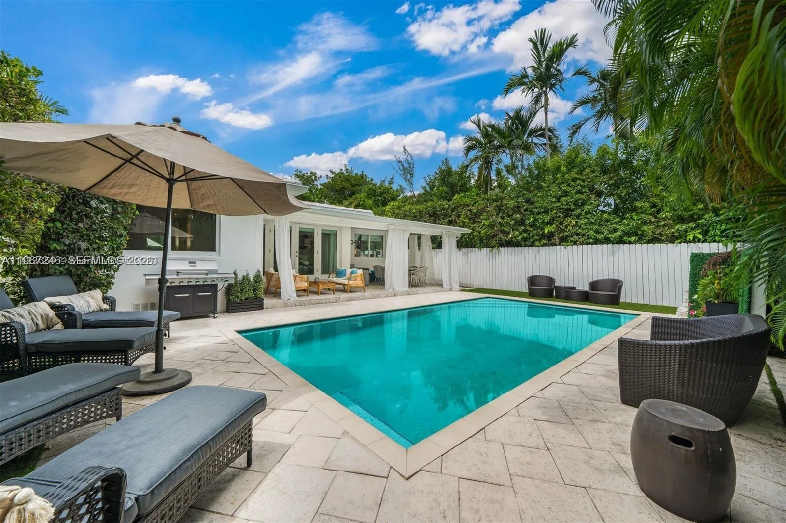 736 W 51 st, Miami Beach, FL 33140