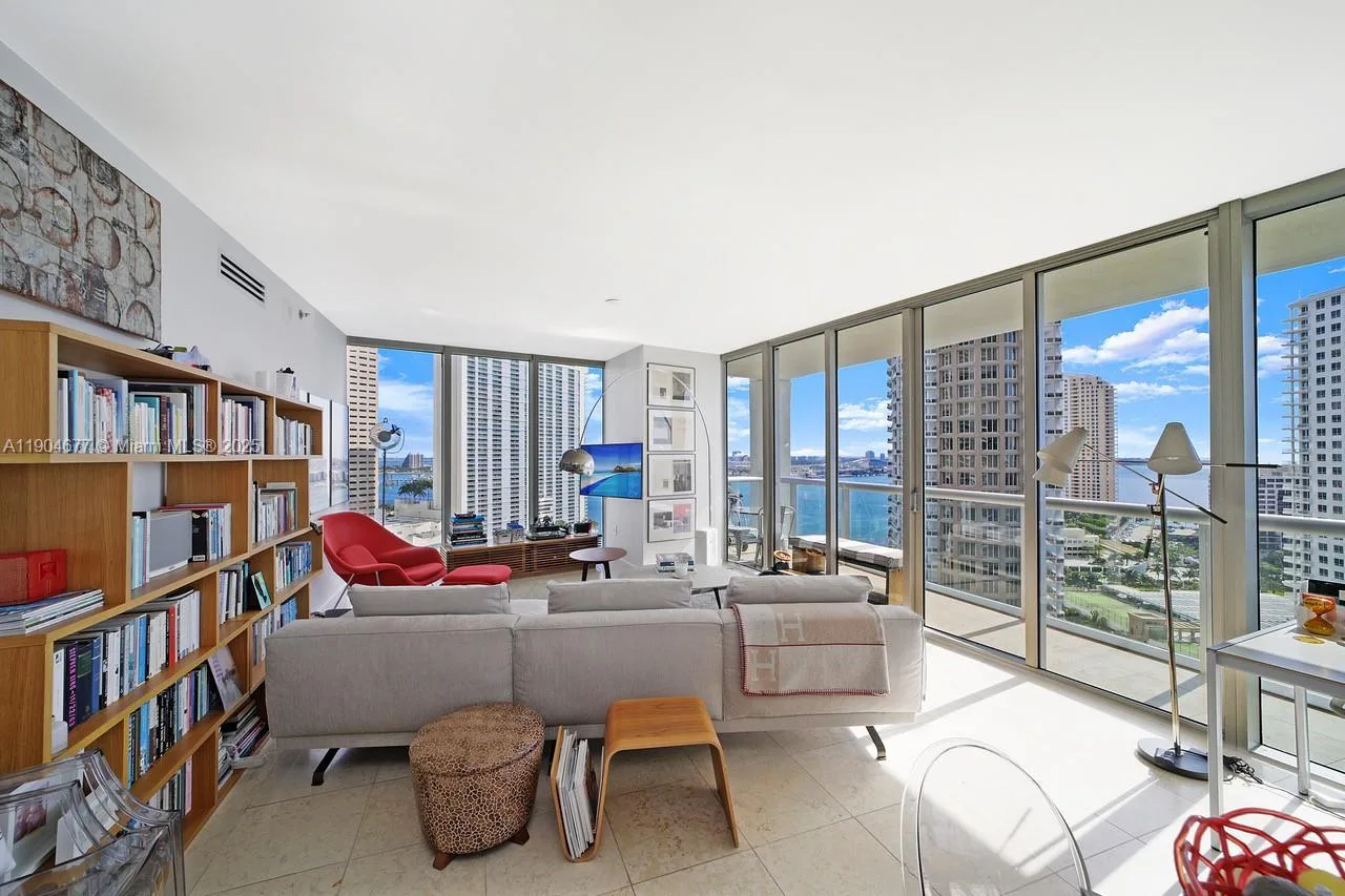 465 Brickell Ave # 2001, Miami, FL 33131 photo 10