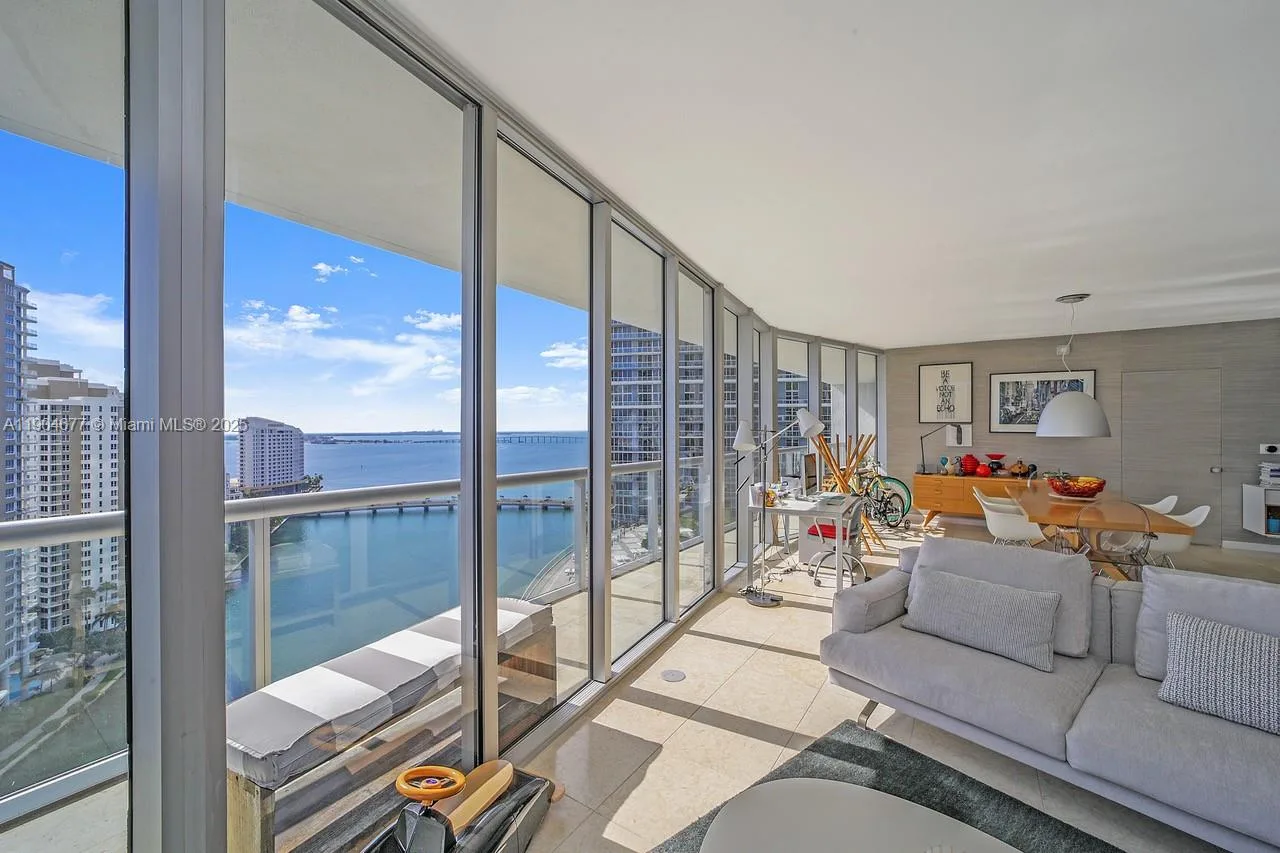 465 Brickell Ave # 2001, Miami, FL 33131 photo 4