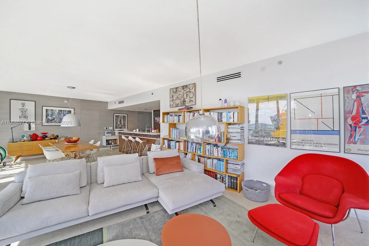 465 Brickell Ave # 2001, Miami, FL 33131 photo 6