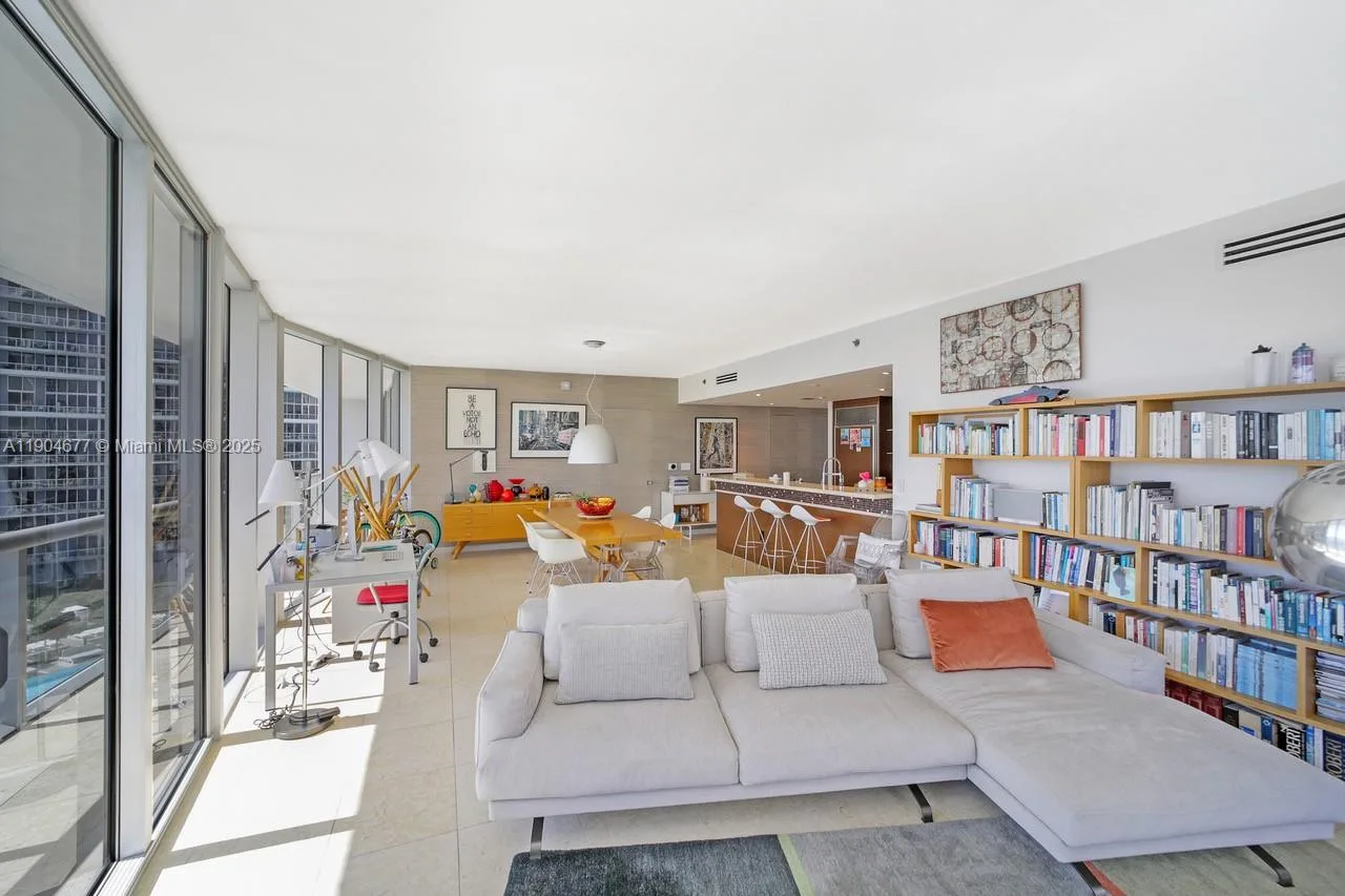 465 Brickell Ave # 2001, Miami, FL 33131 photo 9