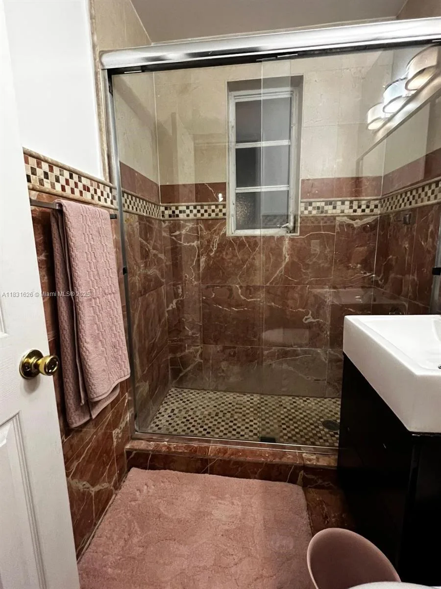 1227 Euclid Ave # 6, Miami Beach, FL 33139 photo 5