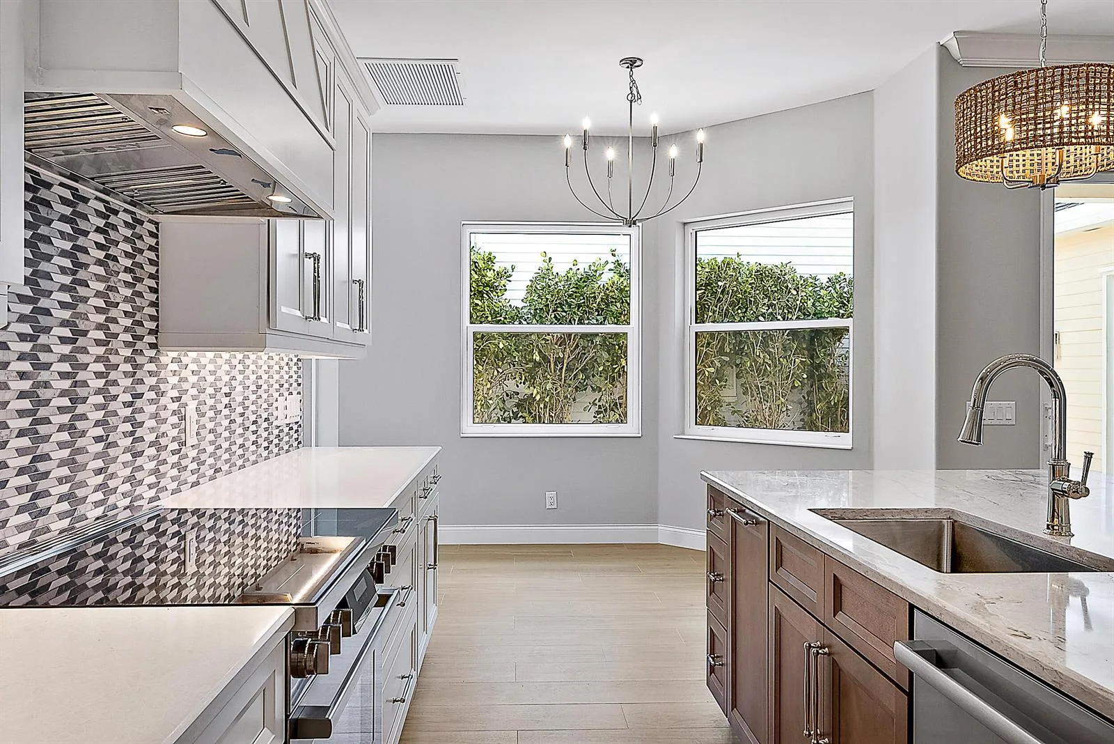 248 Honeysuckle Drive, Jupiter, FL 33458 photo 4