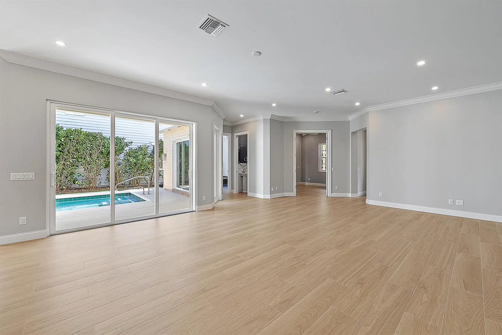 248 Honeysuckle Drive, Jupiter, FL 33458 photo 6