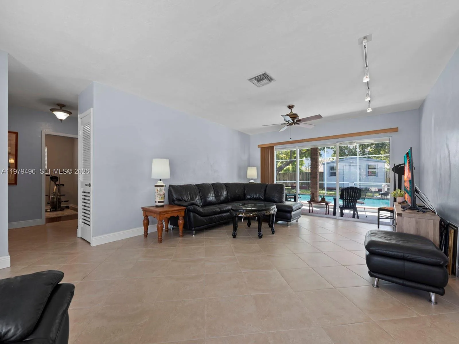 8620 SW 185th Ter, Cutler Bay, FL 33157 photo 7