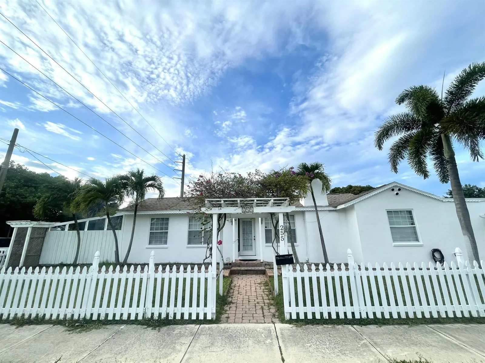 255 Foresteria Drive, Lake Park, FL 33403