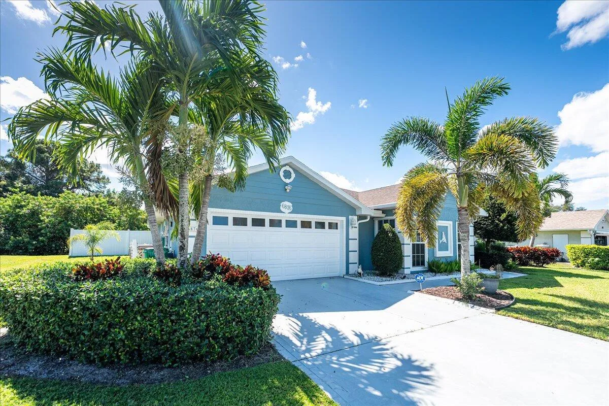 6876 Bronte Circle, Port St. Lucie, FL 34952 photo 2
