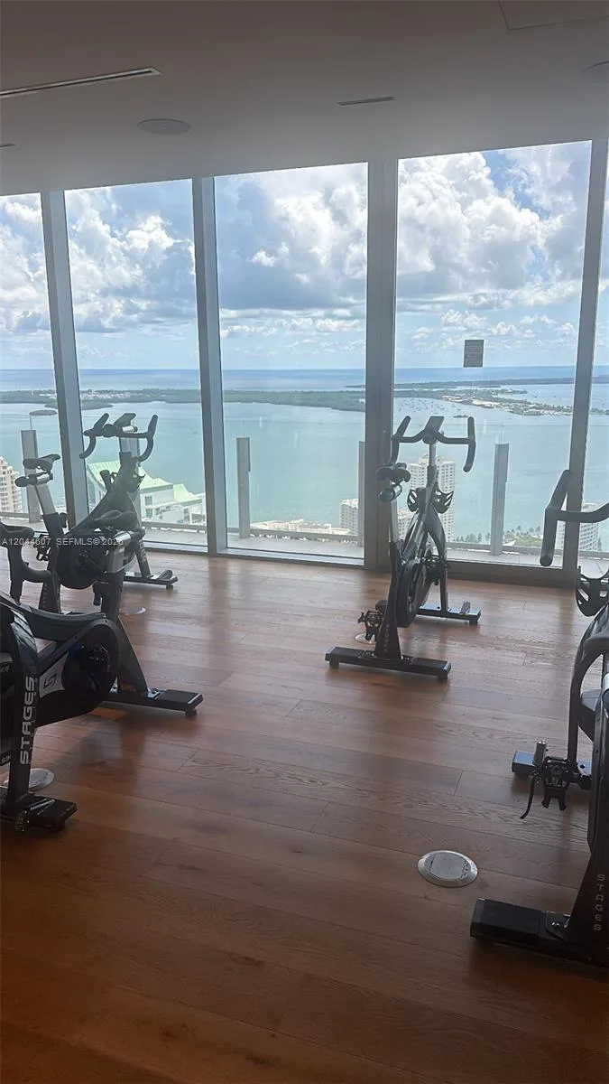300 Biscayne Blvd Way # 1909, Miami, FL 33131 photo 10