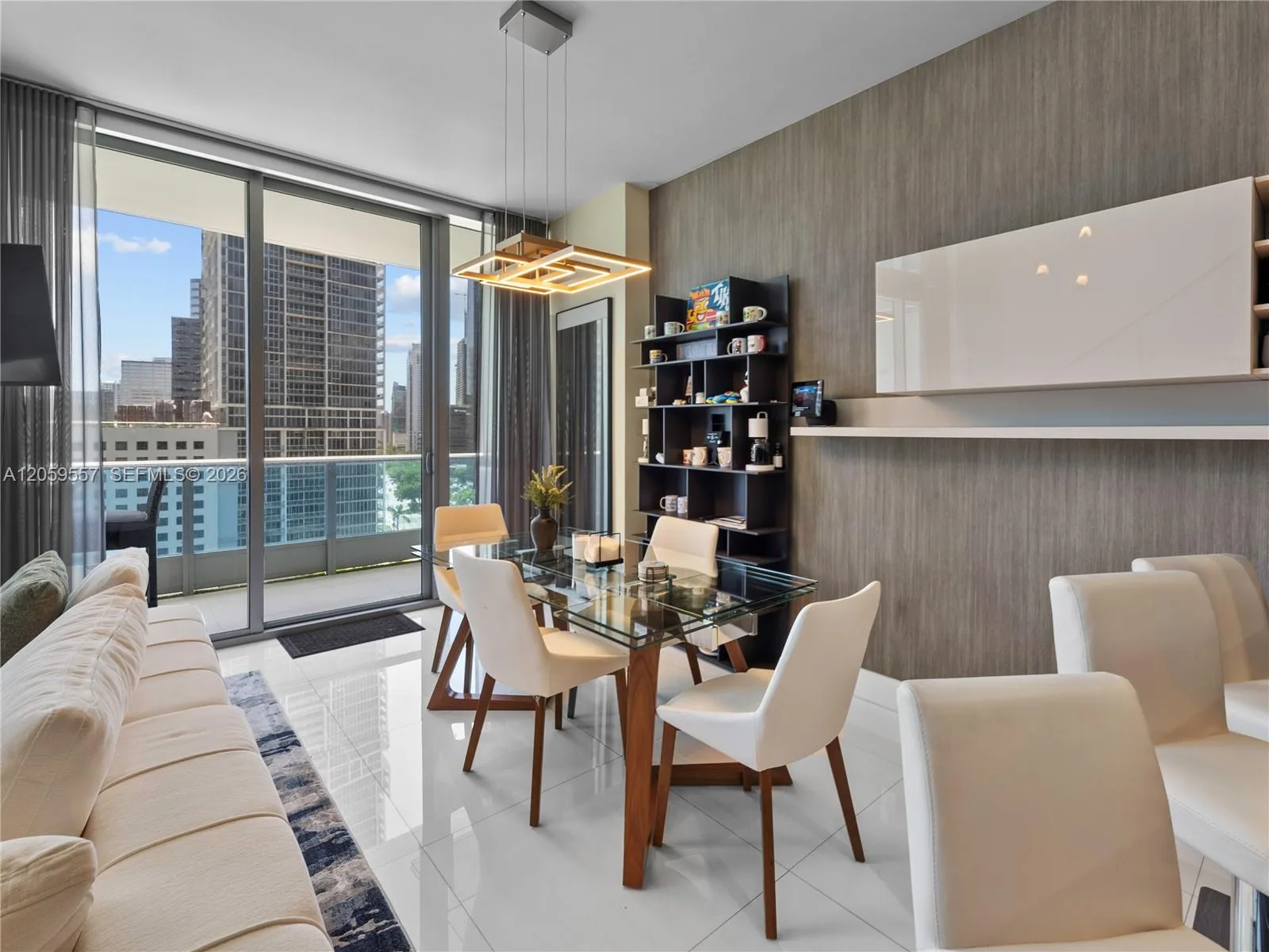 200 Biscayne Boulevard Way # 1407, Miami, FL 33131 photo 5