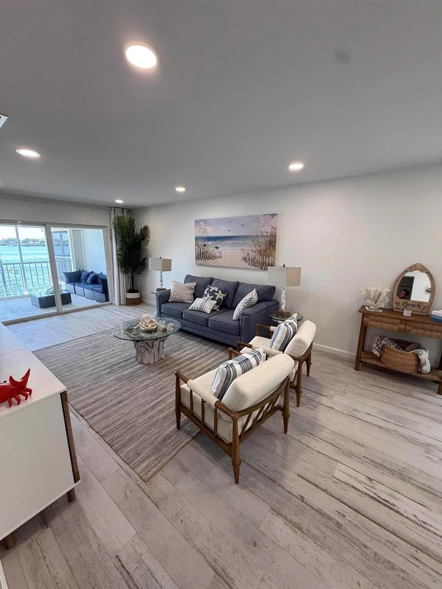370 Wilma Circle # 6, Riviera Beach, FL 33404 photo 8