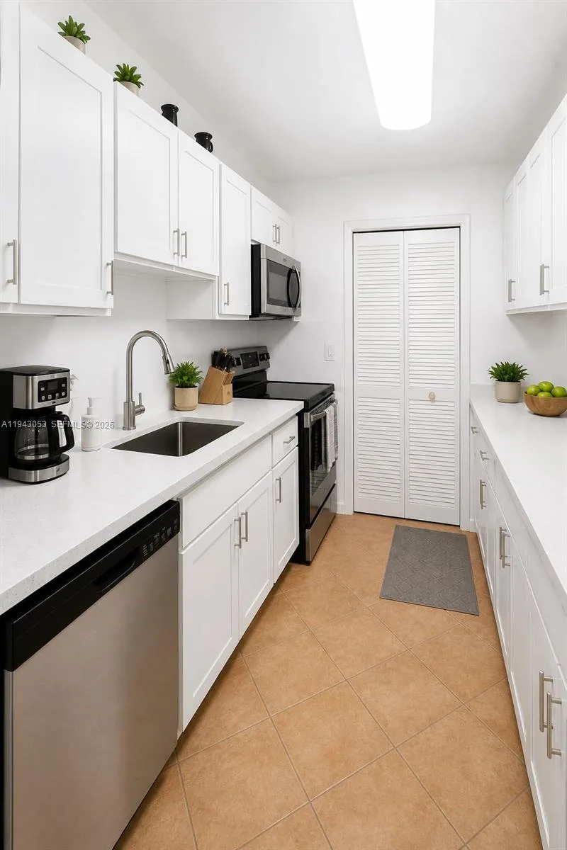 200 Lakeview Dr # 212, Weston, FL 33326 photo 7