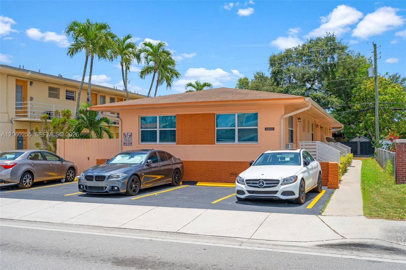 4450 W Flagler St, Miami, FL 33134 photo 2