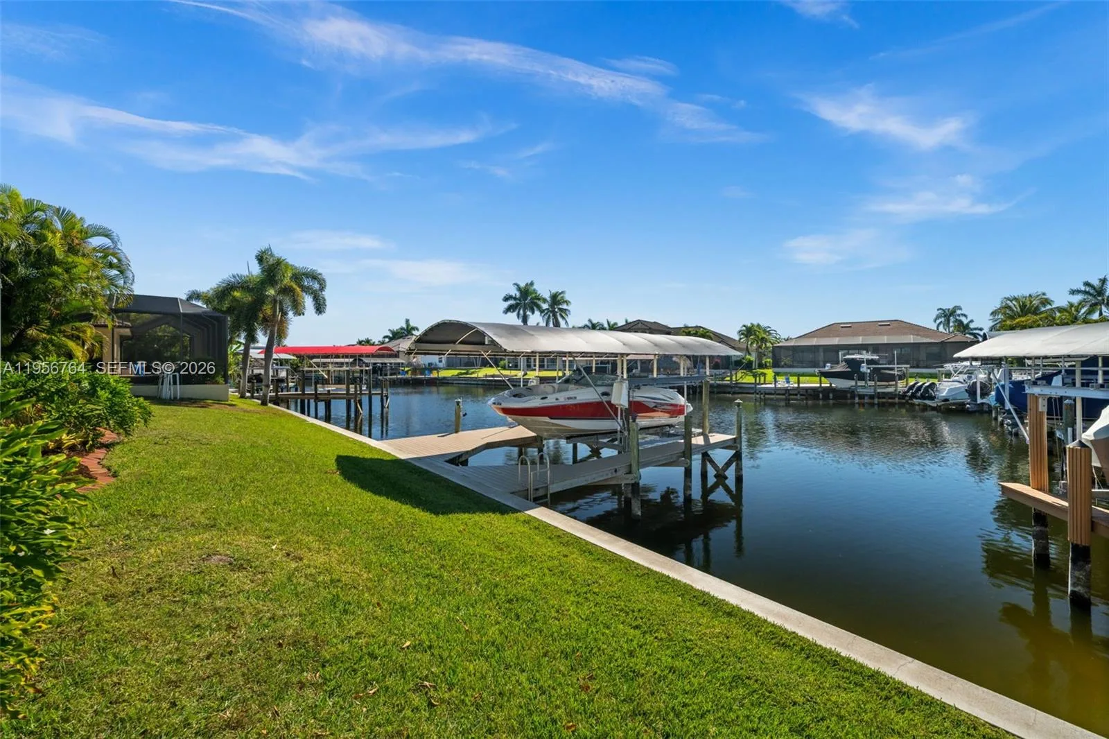2926 SW 38th Ter, Cape Coral, FL 33914 photo 4