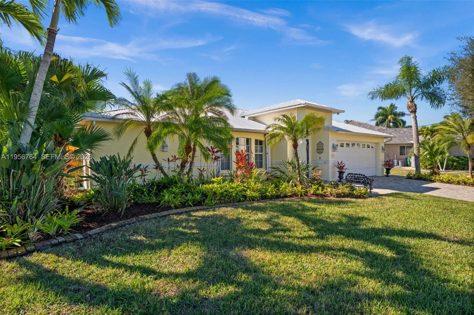 2926 SW 38th Ter, Cape Coral, FL 33914 photo 5