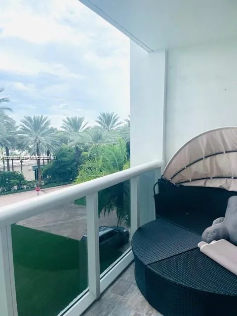 10275 Collins Ave # 327, Bal Harbour, FL 33154 photo 9